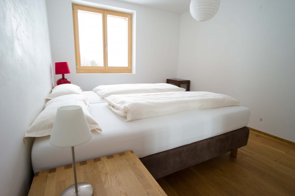 2st double bedrooms with 2 orthopedic Boxspring beds, window with view east side. Naturally heated wood floor in all rooms.